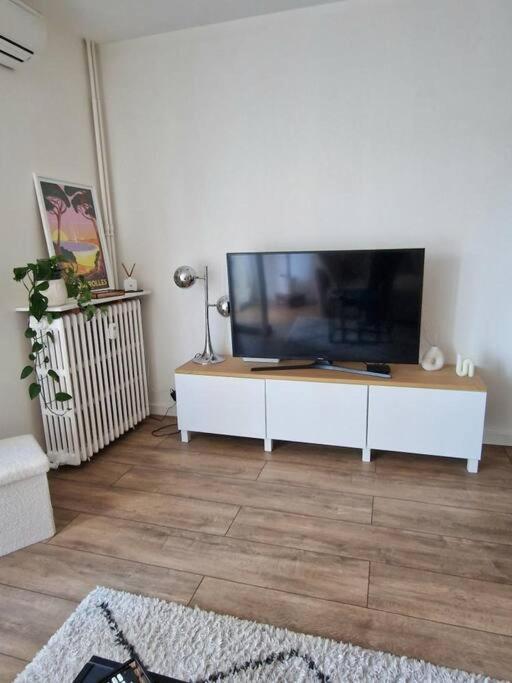 Appartement Cosy A 5 Min Des Plages Hyères Kültér fotó